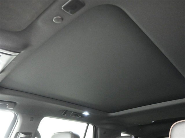 Used 2024 Chevrolet Tahoe High Country image 26