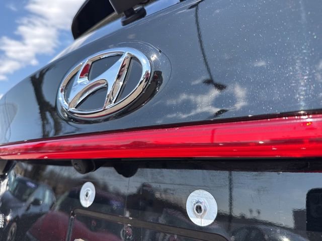 Used 2023 Hyundai Santa Fe SEL w/ Premium Package image 17