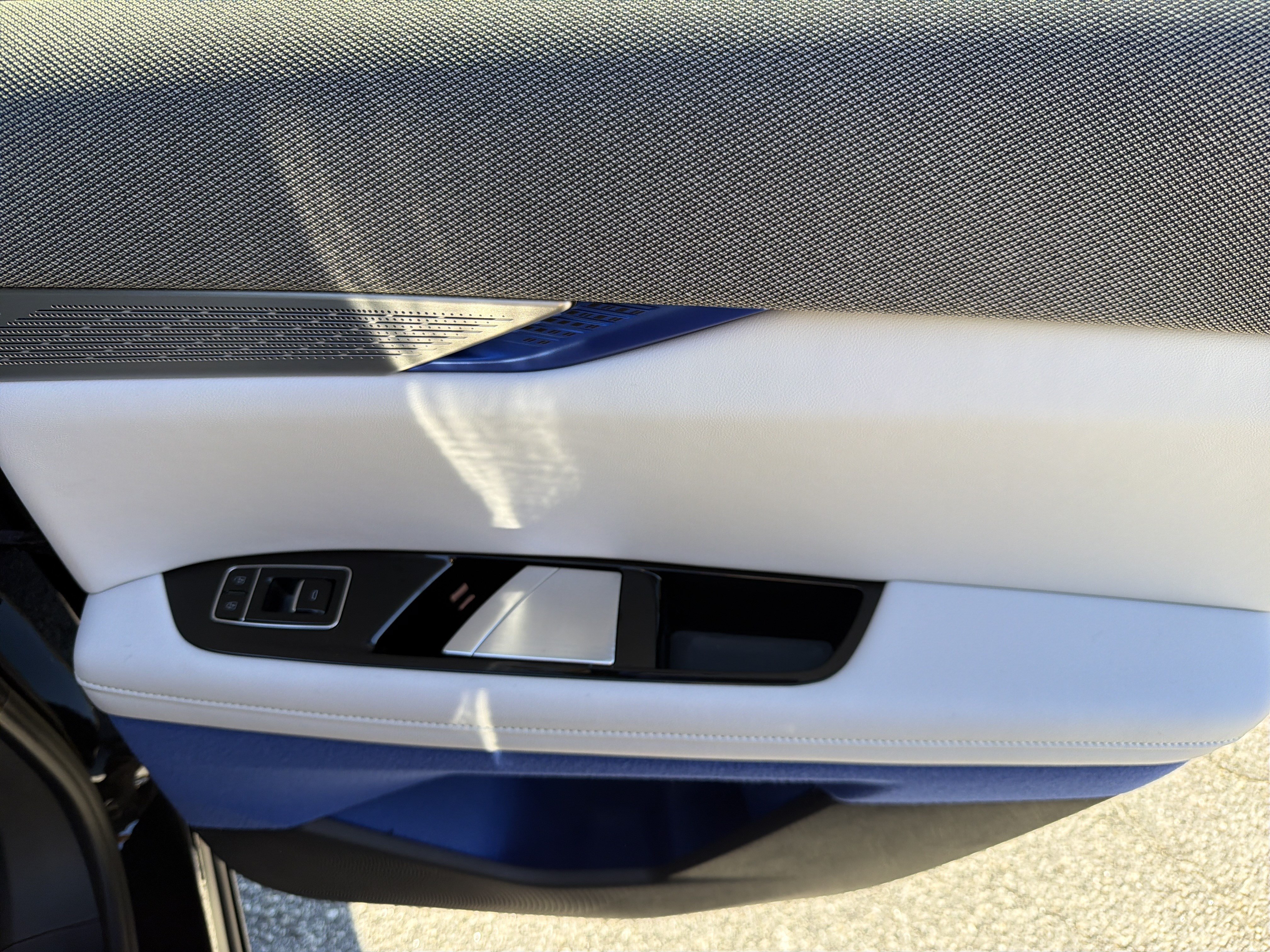 New 2027 Cadillac Optiq Luxury RWD image 17