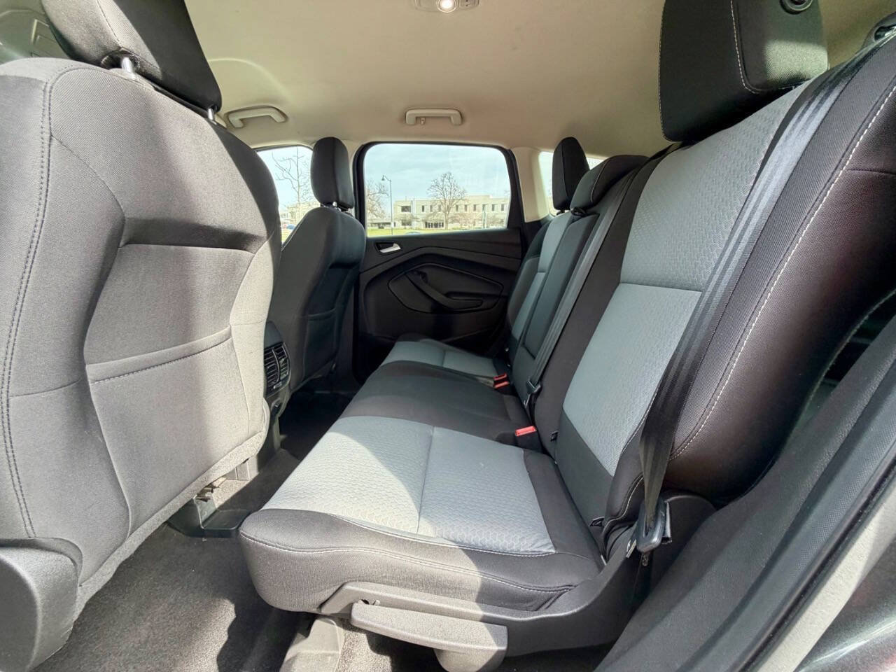 Used 2018 Ford Escape SE AWD/4WD image 15