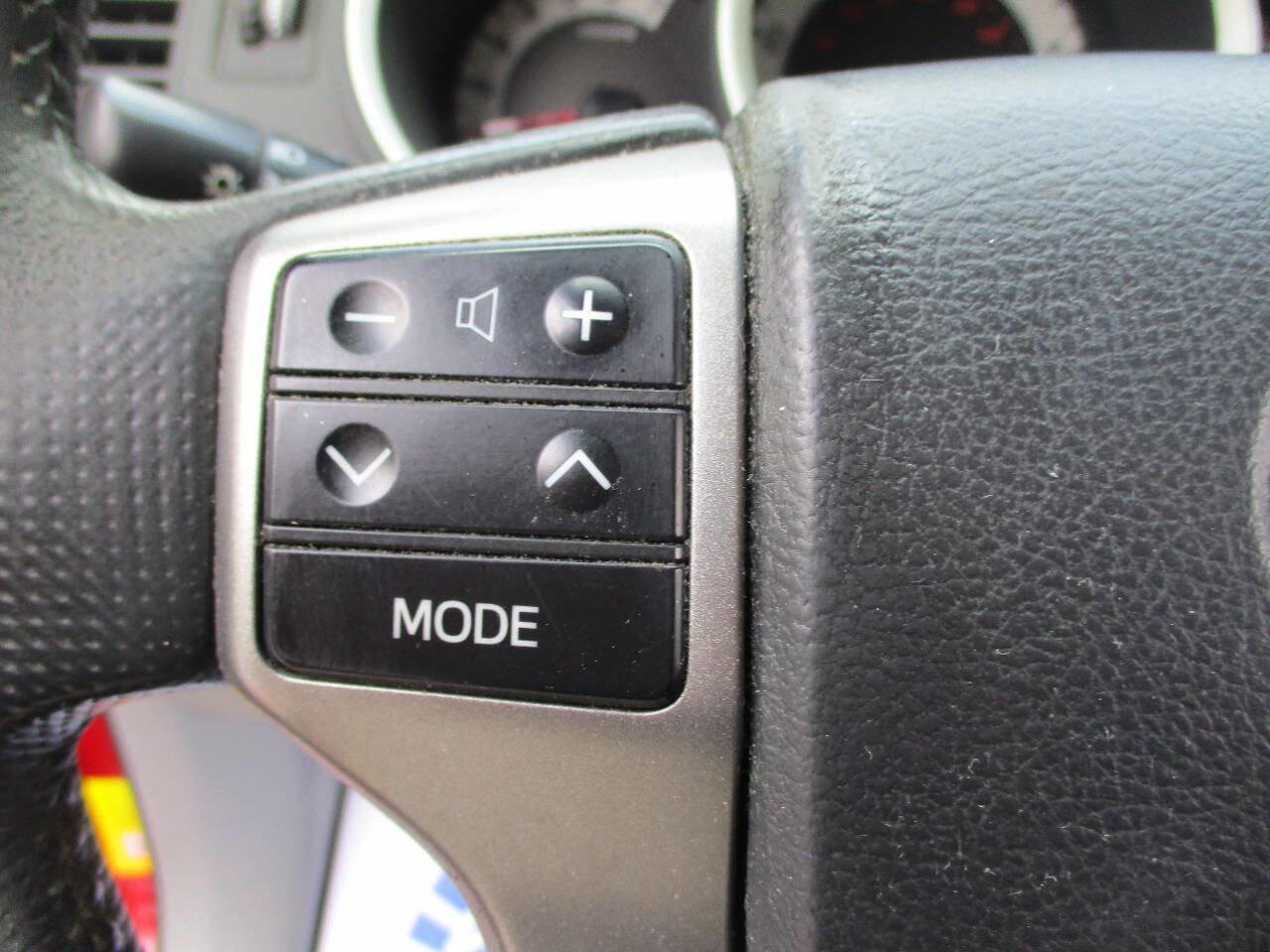 Used 2013 Toyota Tacoma PreRunner w/ TRD Off-Road Pkg RWD image 14