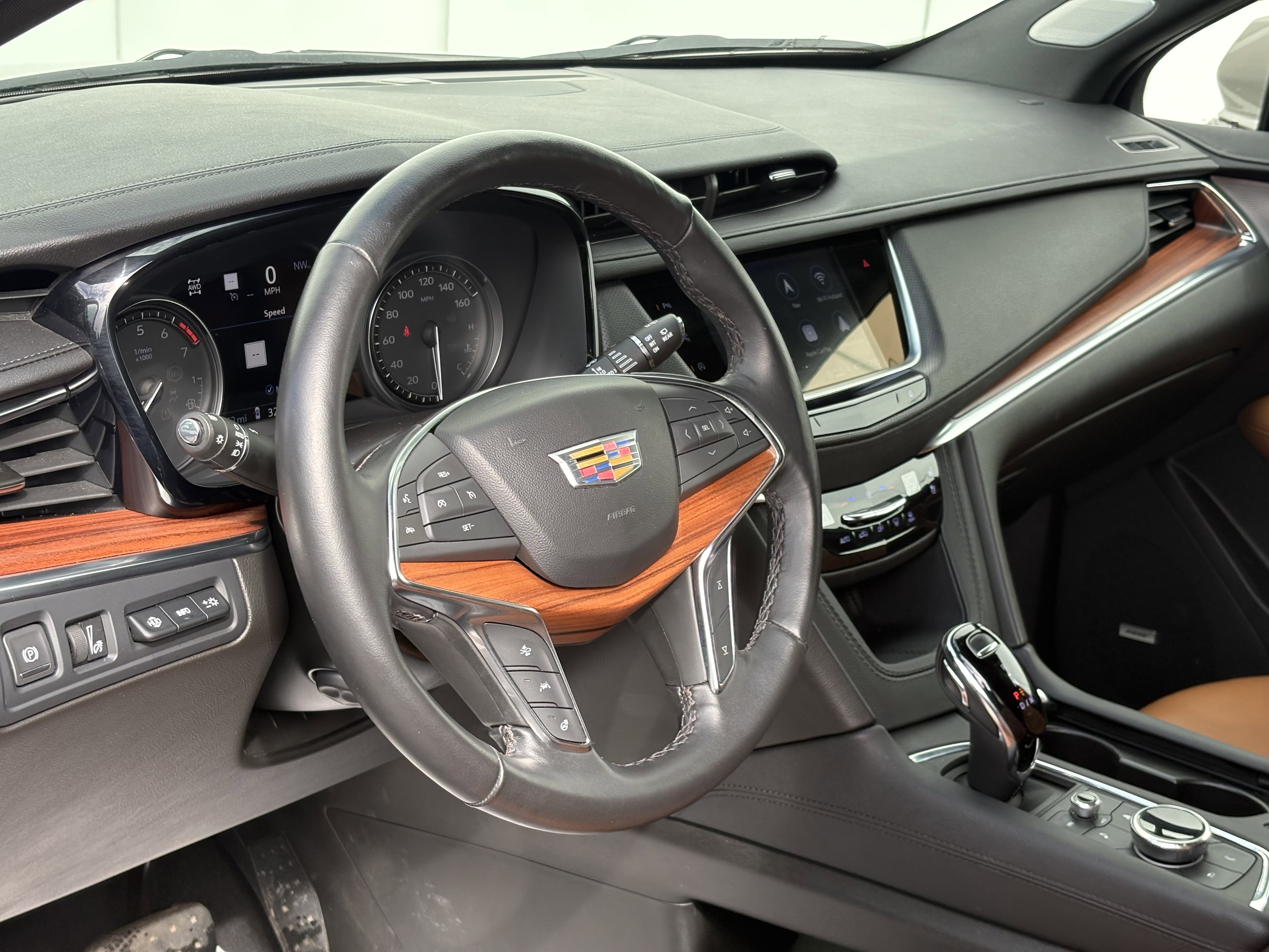 Certified 2023 Cadillac XT5 Premium Luxury w/ Technology Package image 16