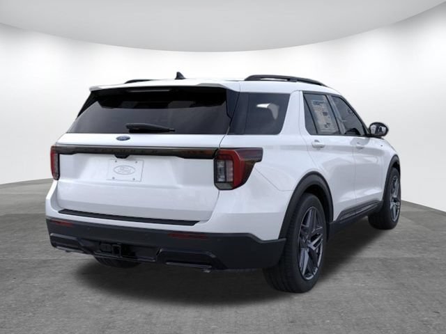 New 2026 Ford Explorer ST-Line w/ ST-Line Street Pack RWD image 8