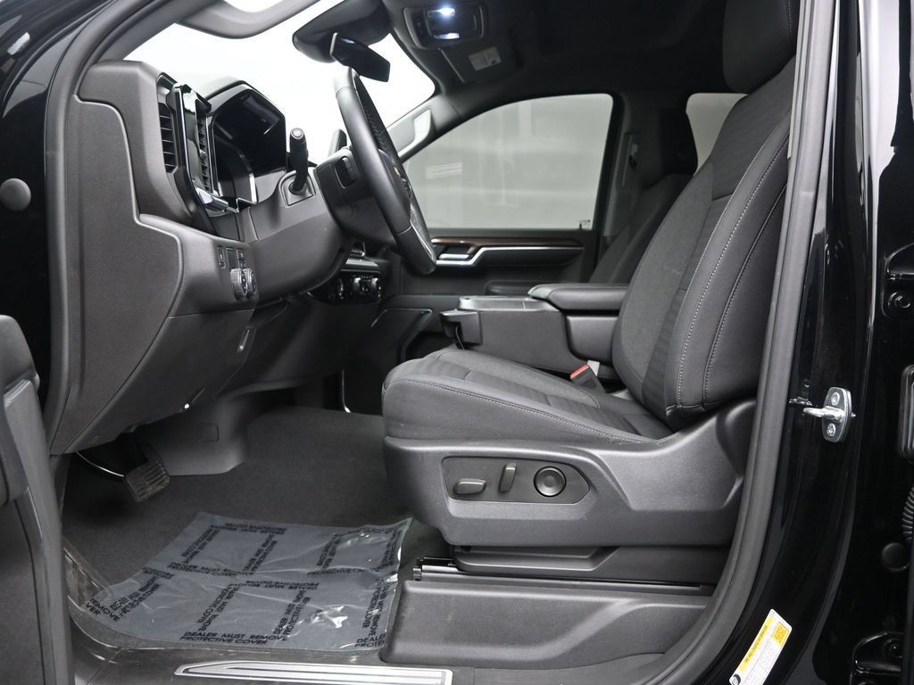 Used 2023 Chevrolet Silverado 1500 LT RWD image 12