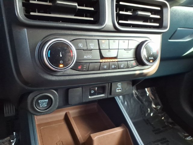 Used 2023 Ford Maverick Lariat w/ Lariat Luxury Package AWD/4WD image 35
