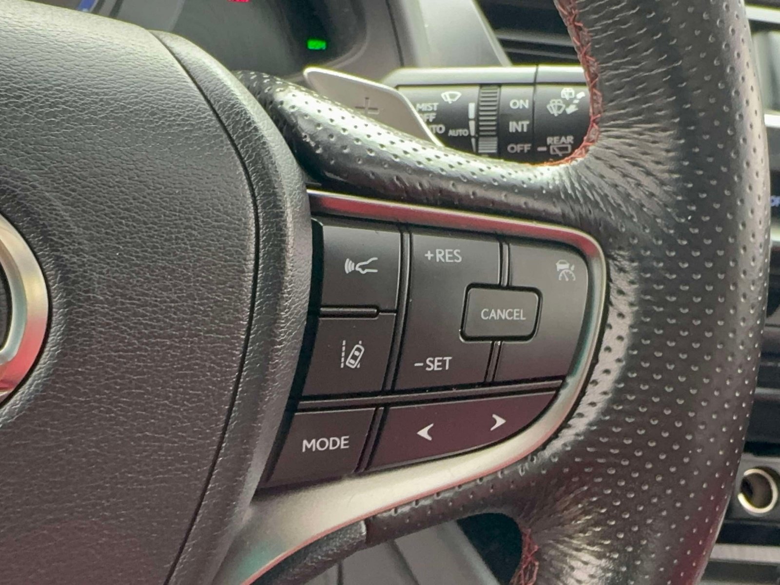 Used 2020 Lexus UX 250h F Sport w/ F Sport Premium Package AWD/4WD image 19