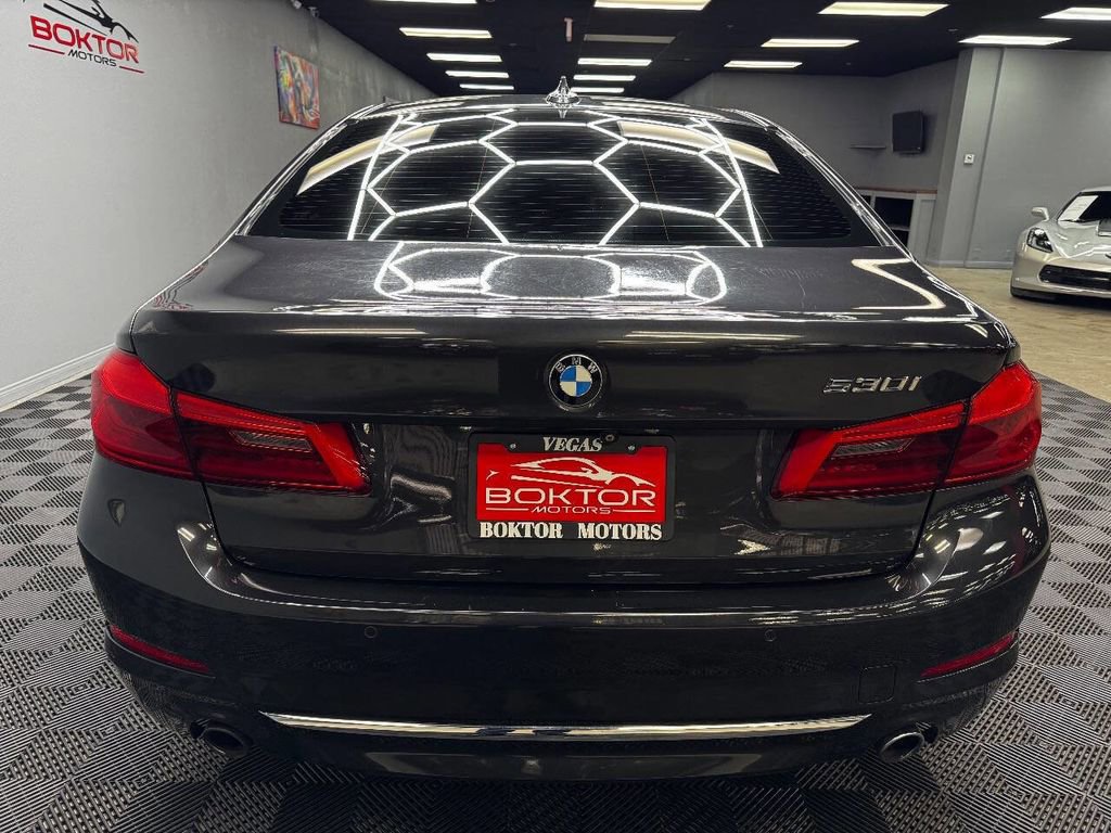 Used 2018 BMW 530i RWD image 12