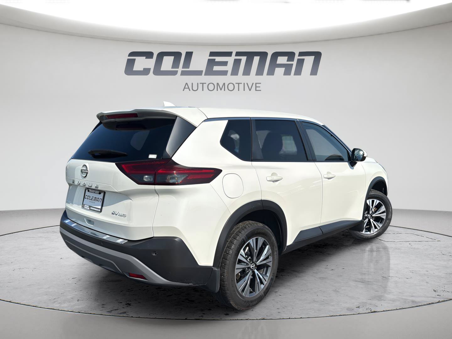 Used 2023 Nissan Rogue SV AWD/4WD image 5