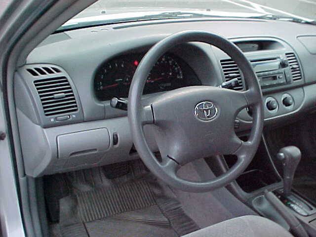 Used 2002 Toyota Camry LE w/ Pkg 2 FWD image 19