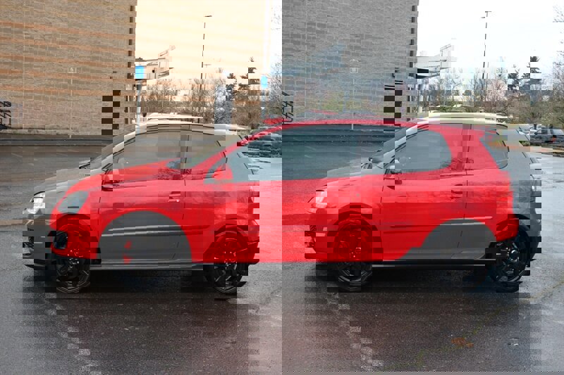 Used 2009 Volkswagen GTI 2-Door image 7