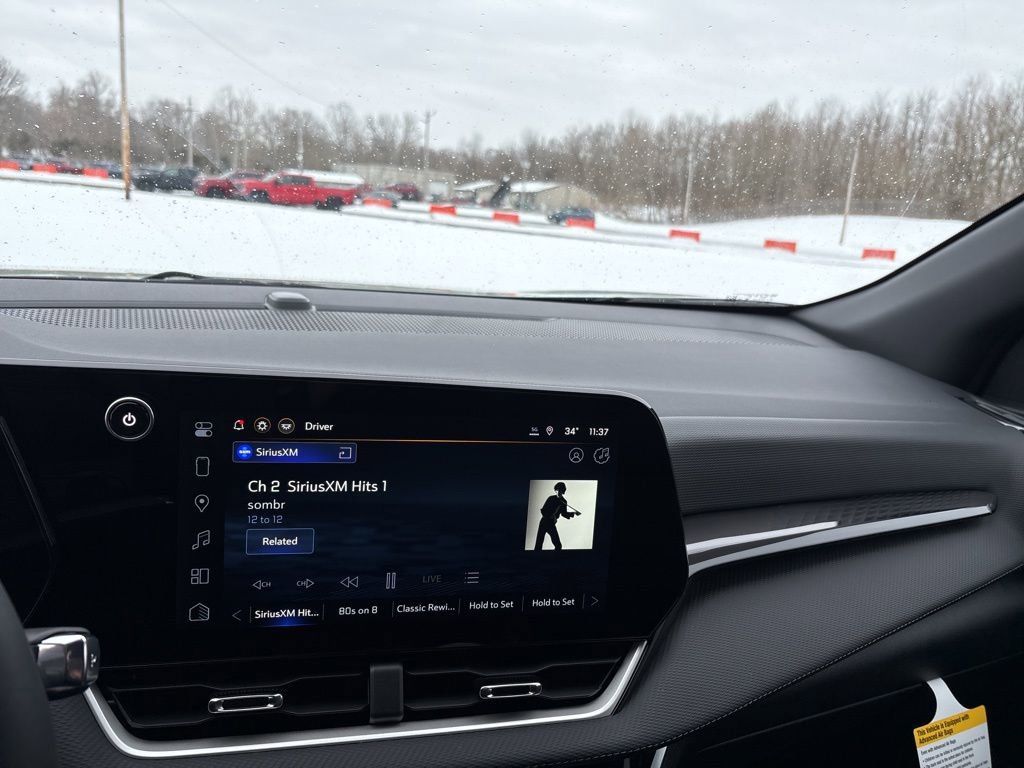 New 2026 Chevrolet Equinox LT w/ Convenience Package II image 17