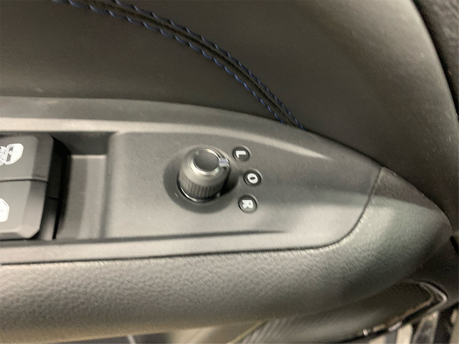New 2026 Jeep Compass Latitude AWD/4WD image 29