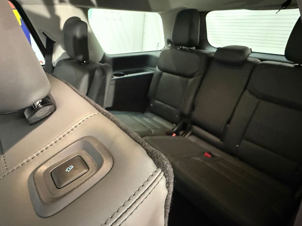 New 2026 Ford Expedition Active image 19