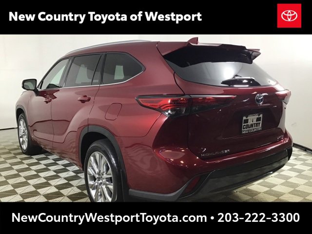 Used 2023 Toyota Highlander Limited image 5