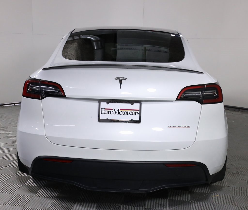 Used 2023 Tesla Model Y Performance image 5