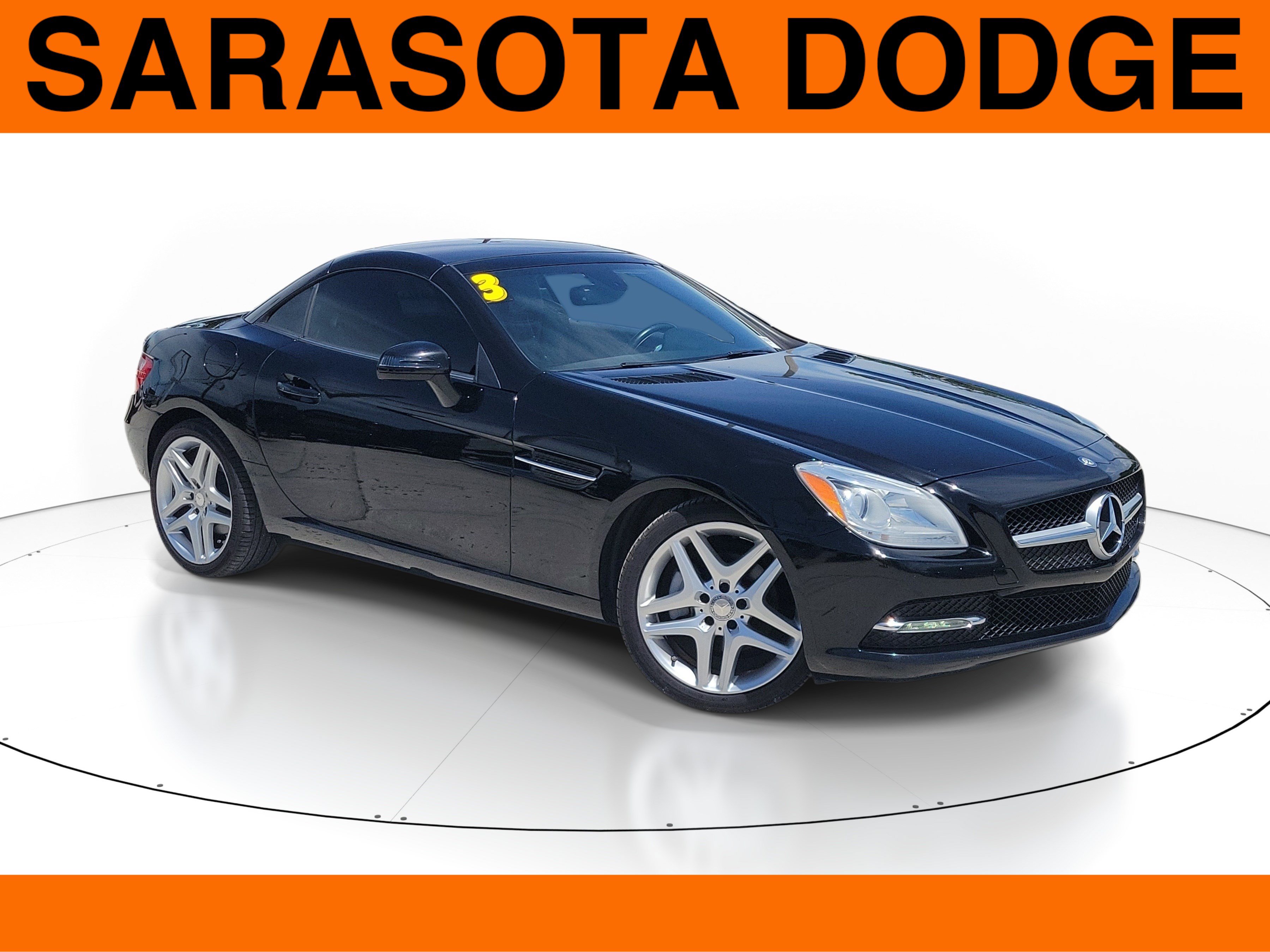 Used 2013 Mercedes-Benz SLK 250 image 1