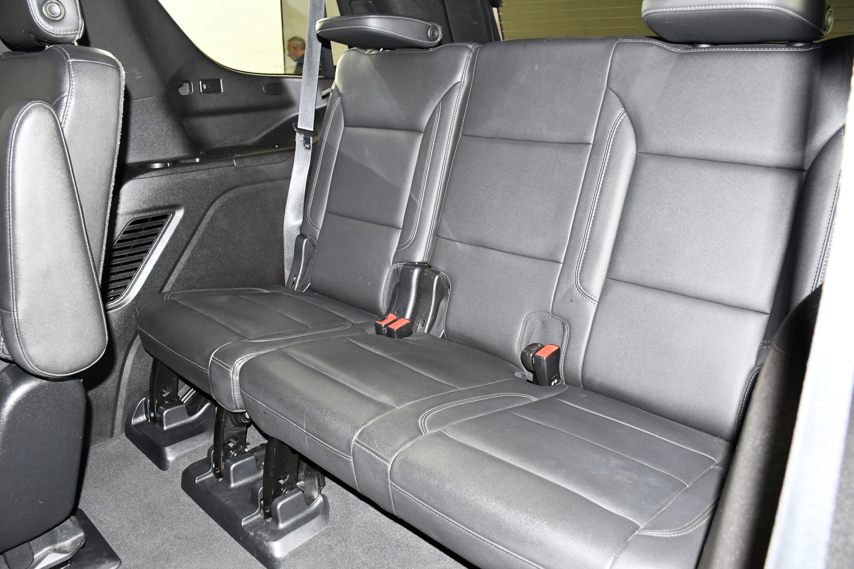 Used 2021 Chevrolet Tahoe Z71 w/ Z71 Off-Road Package AWD/4WD image 53