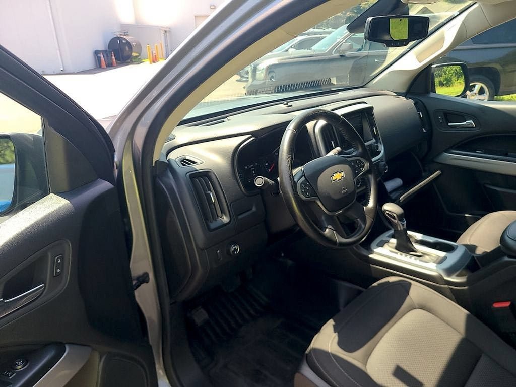 Certified 2022 Chevrolet Colorado LT w/ Fleet Safety Package RWD image 19