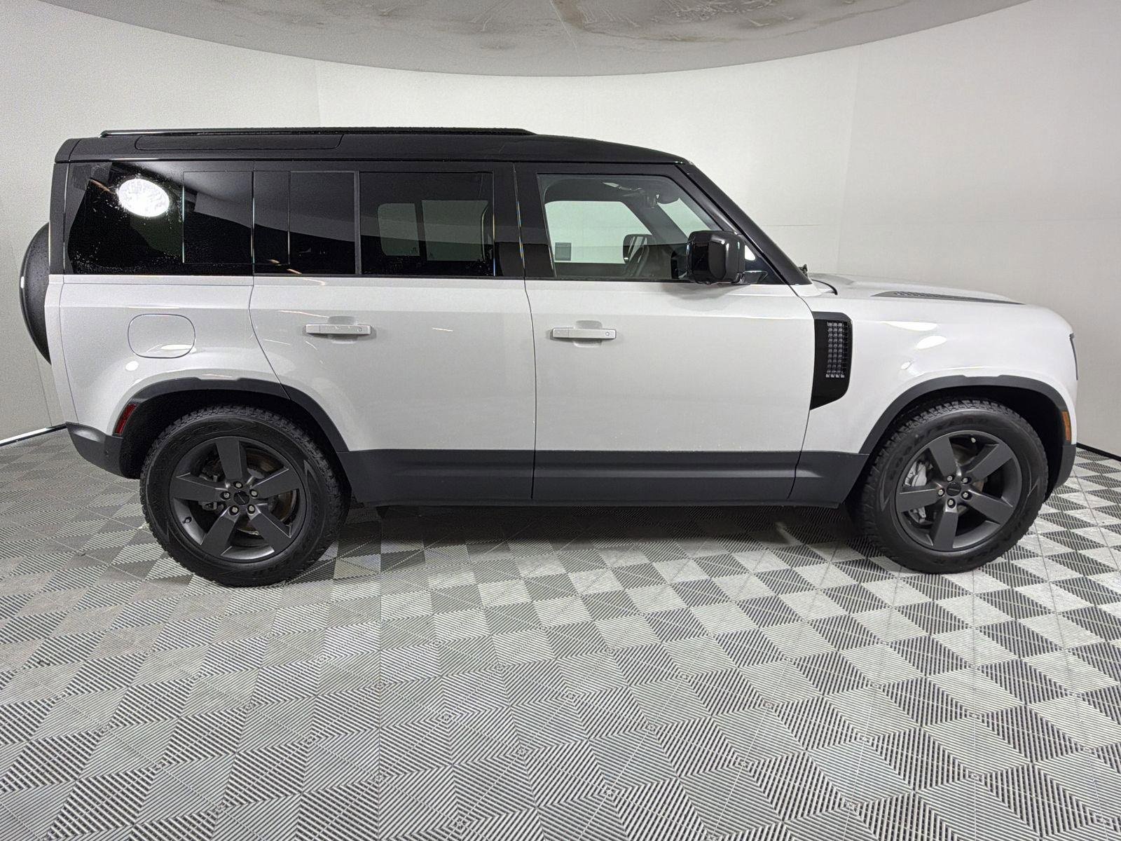 New 2026 Land Rover Defender 110 S image 6