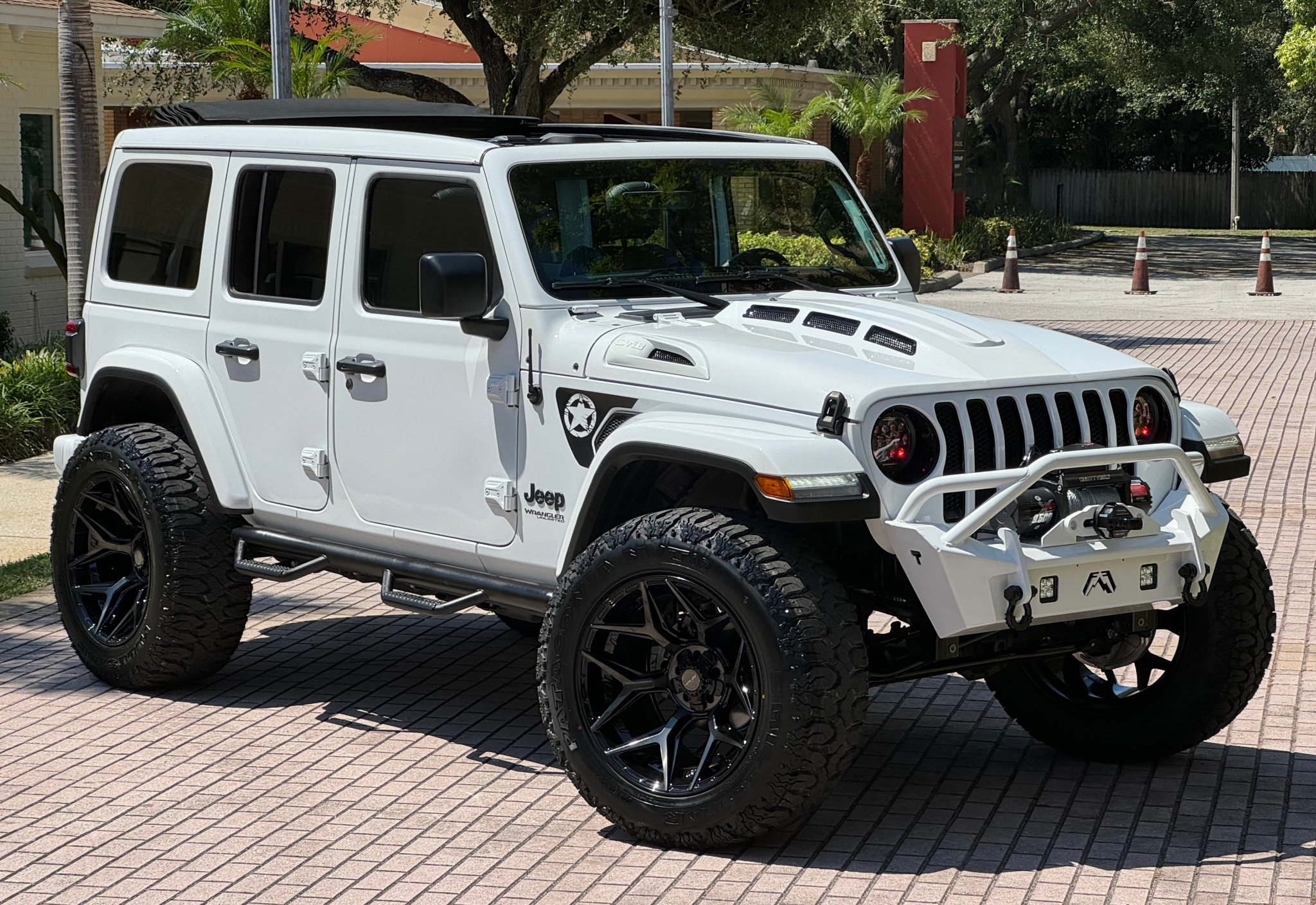 Used 2022 Jeep Wrangler Unlimited Sahara AWD/4WD image 55