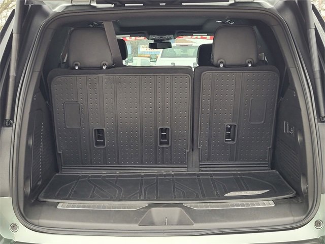 Used 2024 Chevrolet Tahoe Z71 w/ Luxury Package image 8