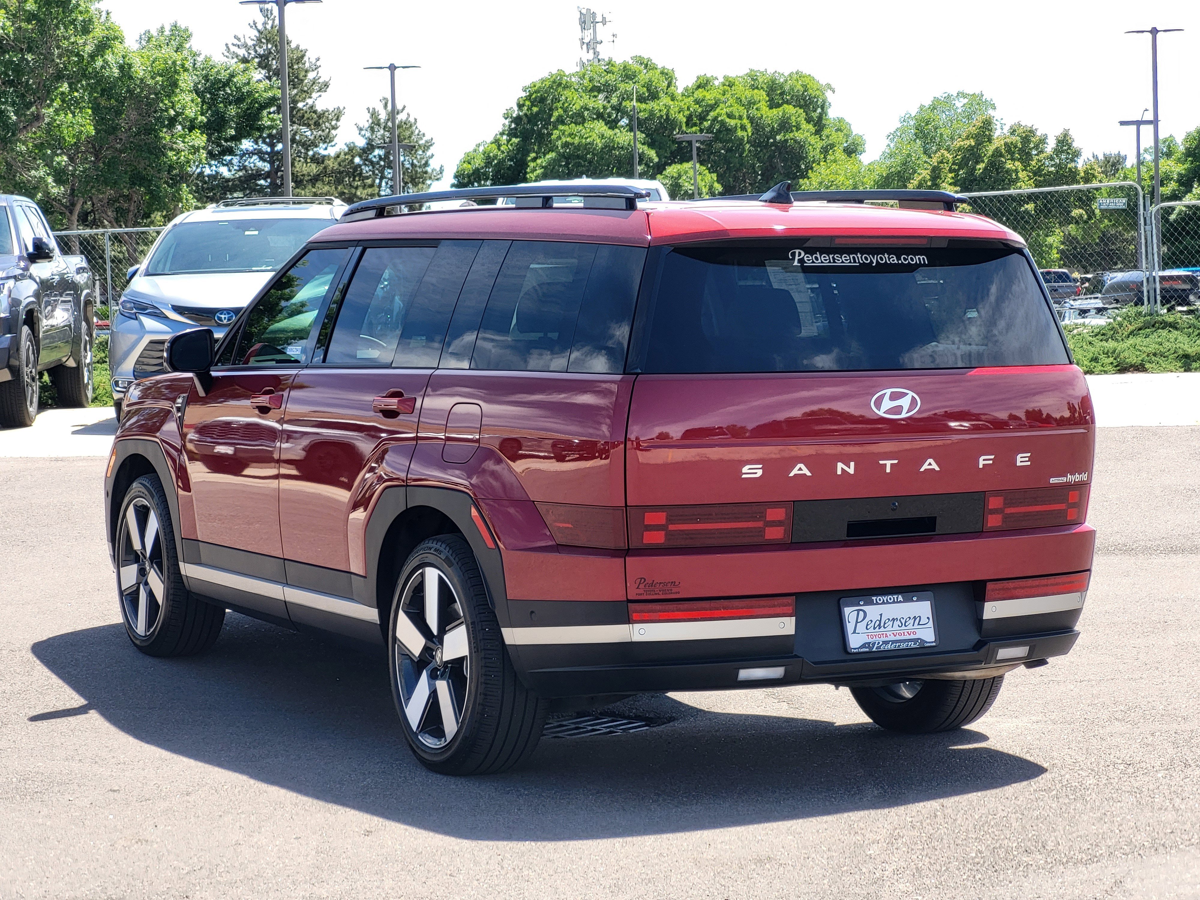Used 2024 Hyundai Santa Fe Limited AWD/4WD image 3