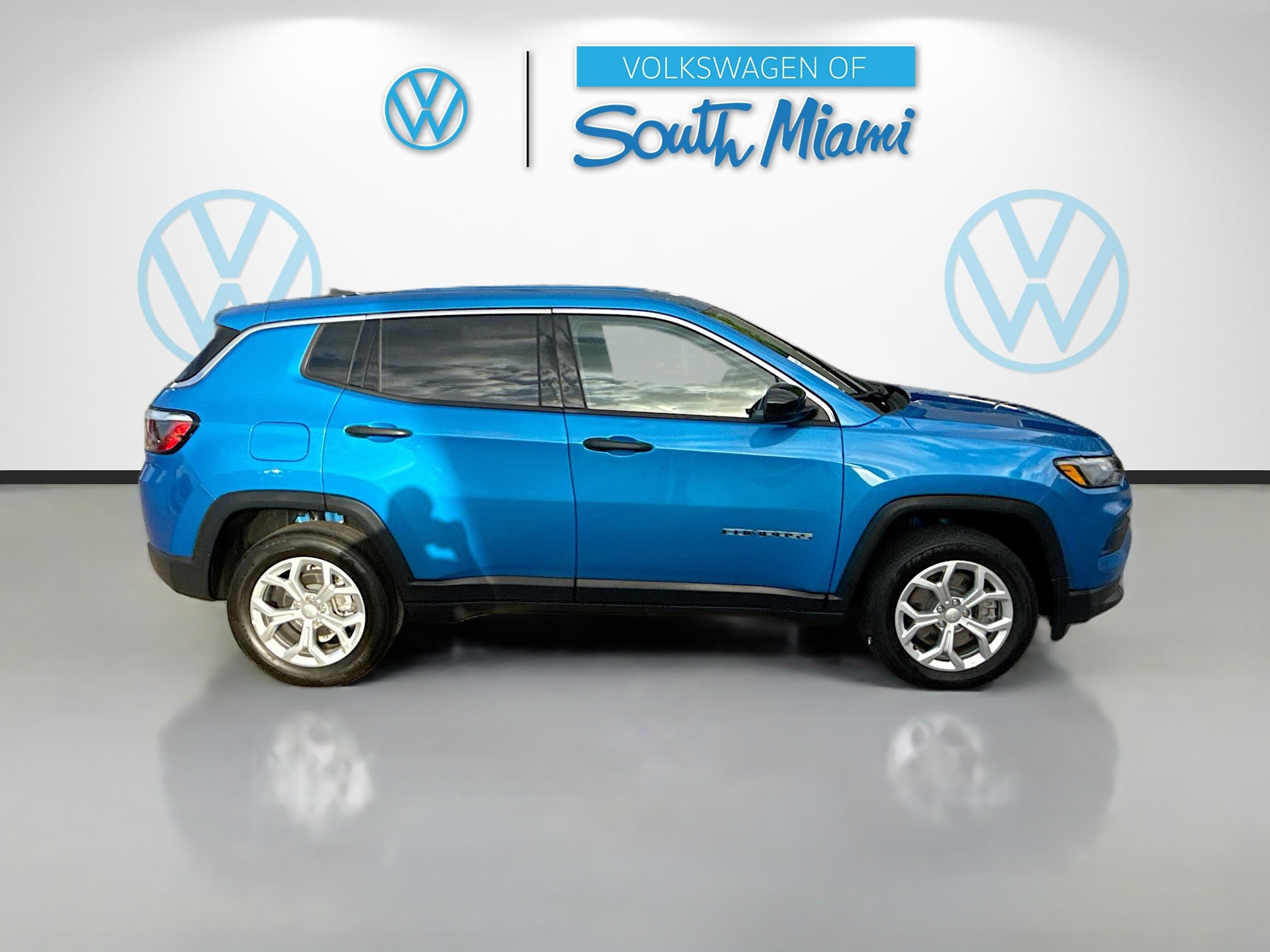Used 2024 Jeep Compass Sport AWD/4WD image 8