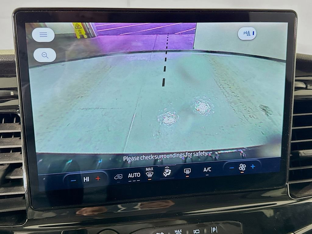 Used 2023 Ford Transit 350 XLT image 30