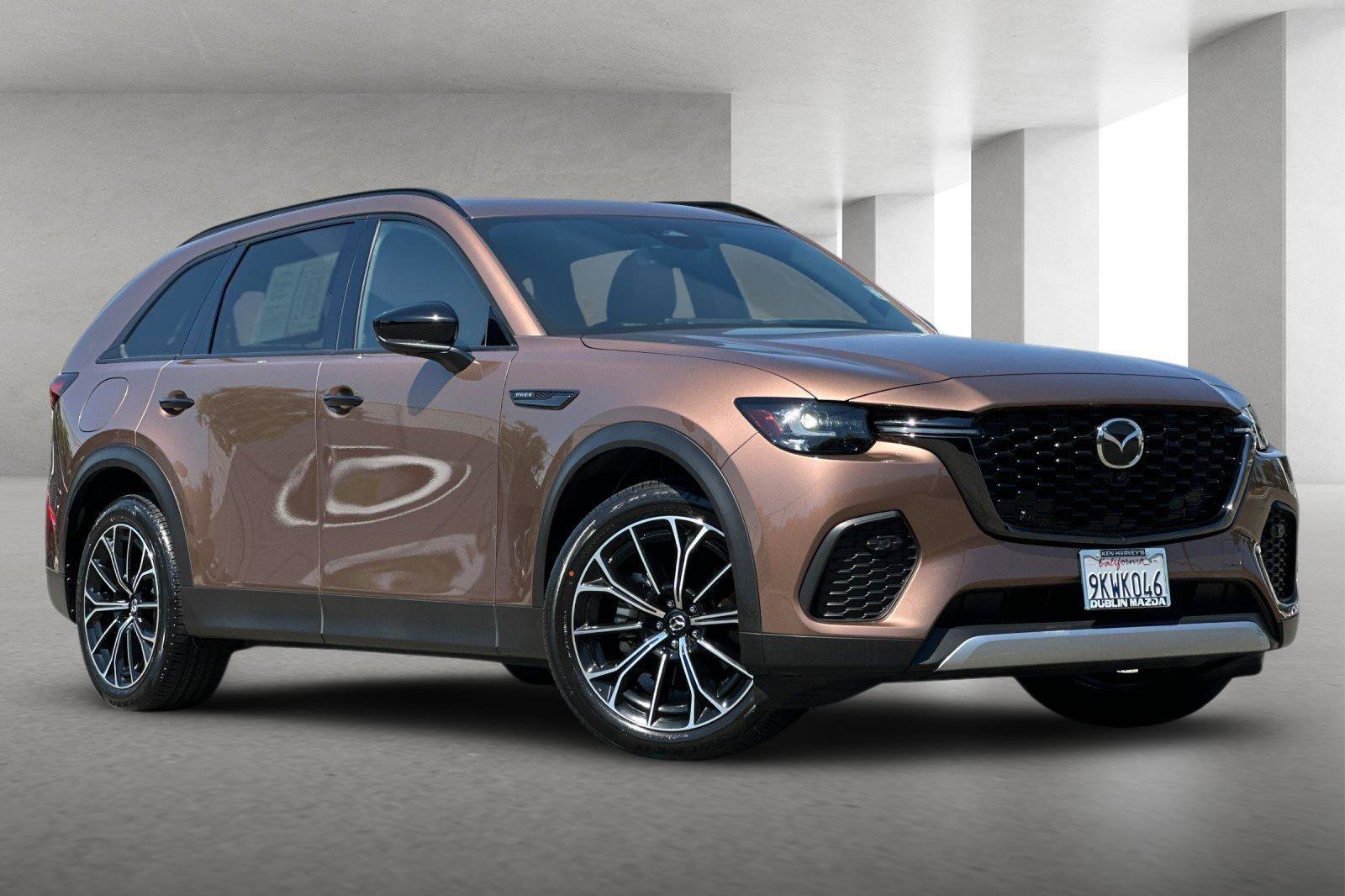 Certified 2025 MAZDA CX-70 Plug-In Hybrid w/ Premium Plus image 2