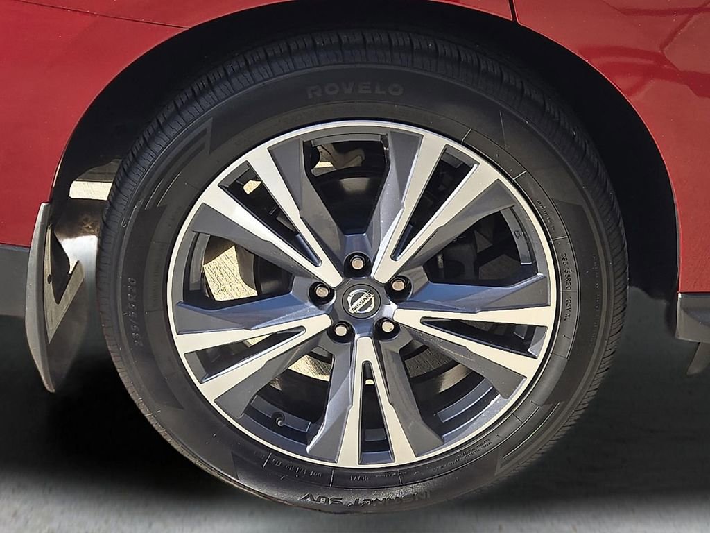 Used 2019 Nissan Pathfinder Platinum image 8