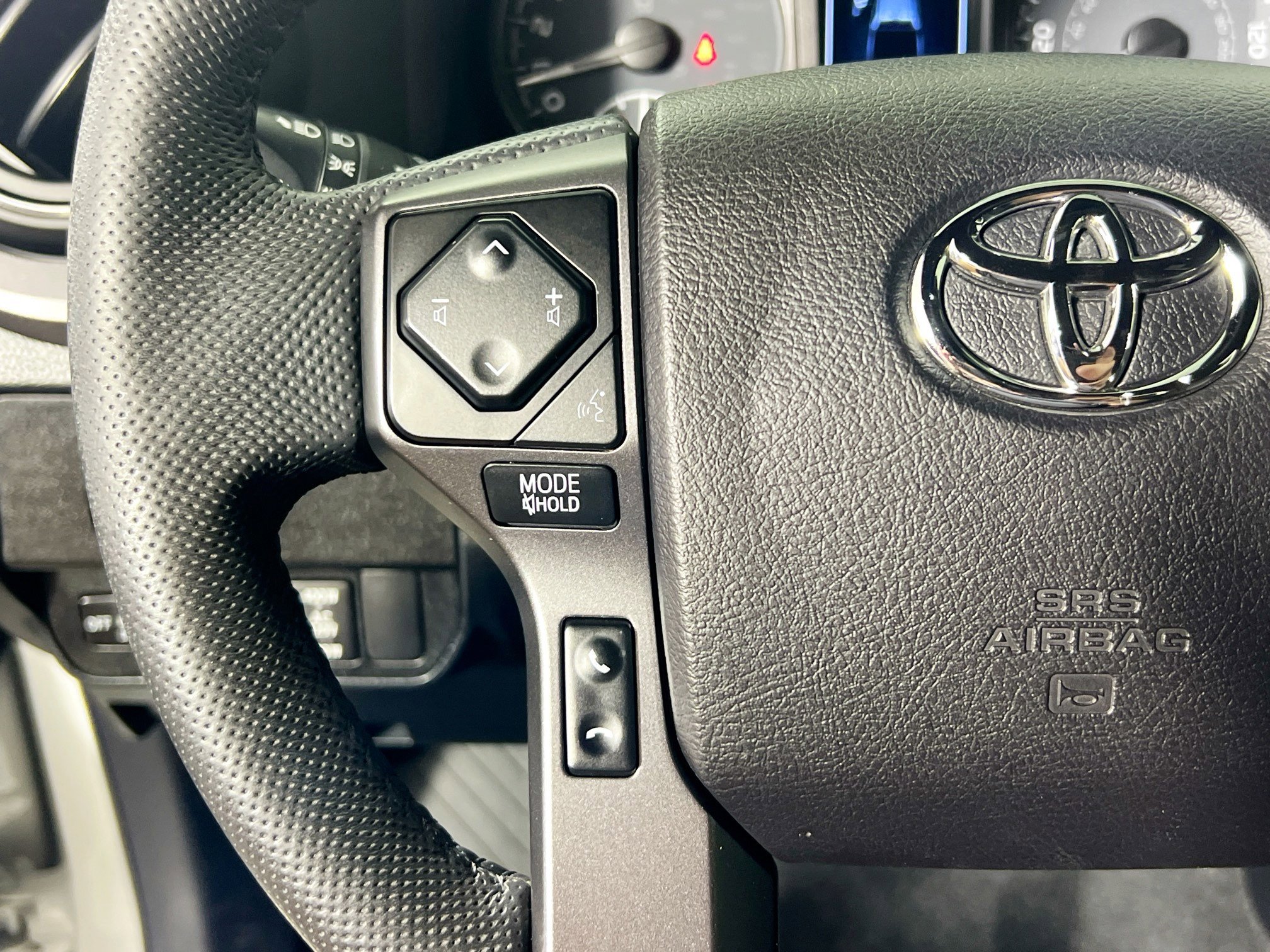 Used 2021 Toyota Tacoma TRD Off-Road image 18