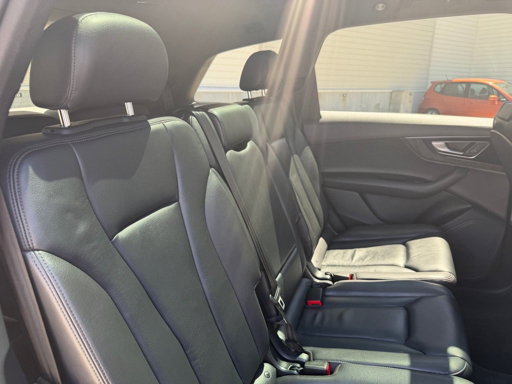 Used 2019 Audi Q7 3.0T Premium w/ Convenience Package AWD/4WD image 25