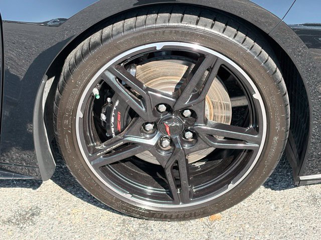 Used 2024 Chevrolet Corvette Stingray Coupe w/ Z51 Performance Package RWD image 10
