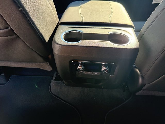 New 2026 GMC Yukon XL Elevation image 14