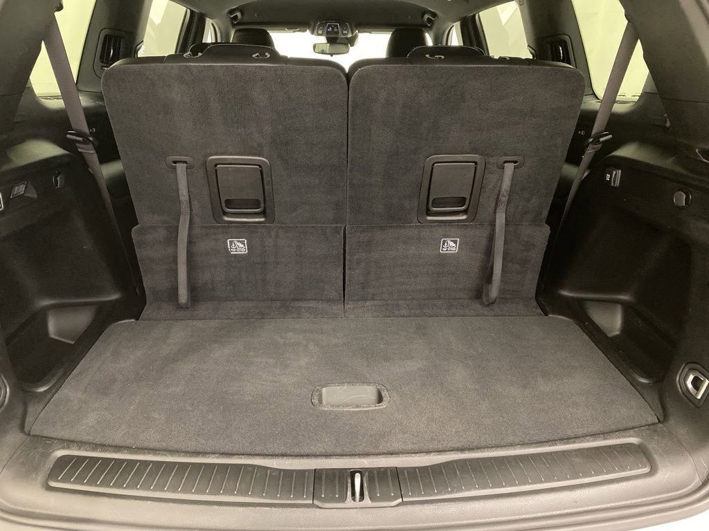 Used 2024 Jeep Grand Cherokee L Limited w/ Black Appearance Package image 8