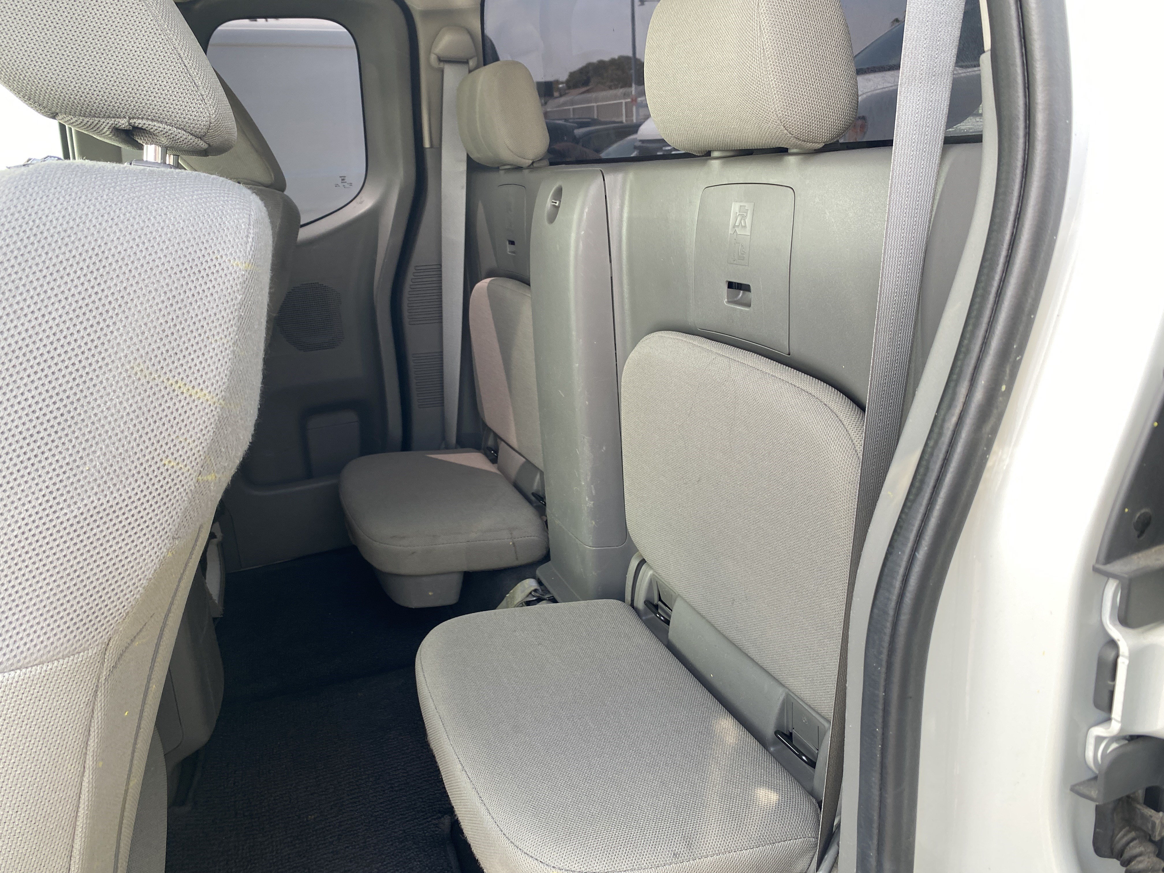 Used 2019 Nissan Frontier S RWD image 17