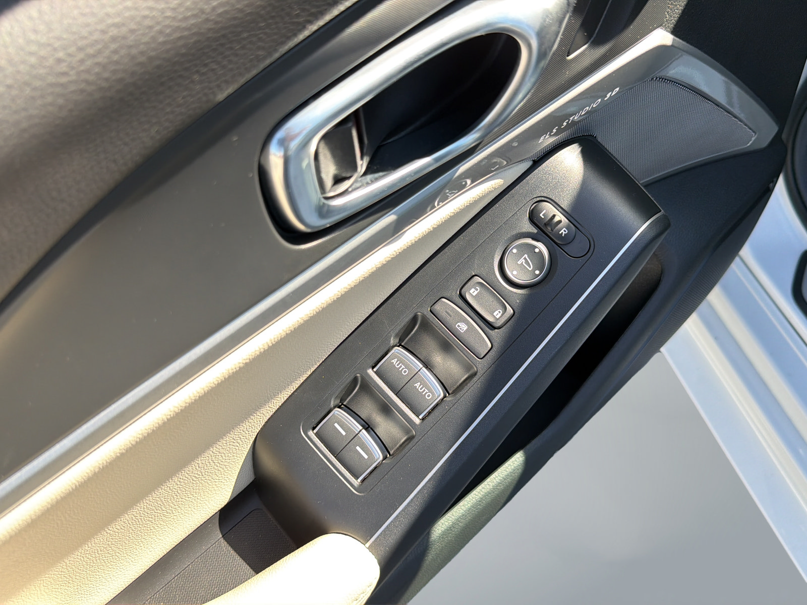 Used 2025 Acura Integra Type S FWD image 32