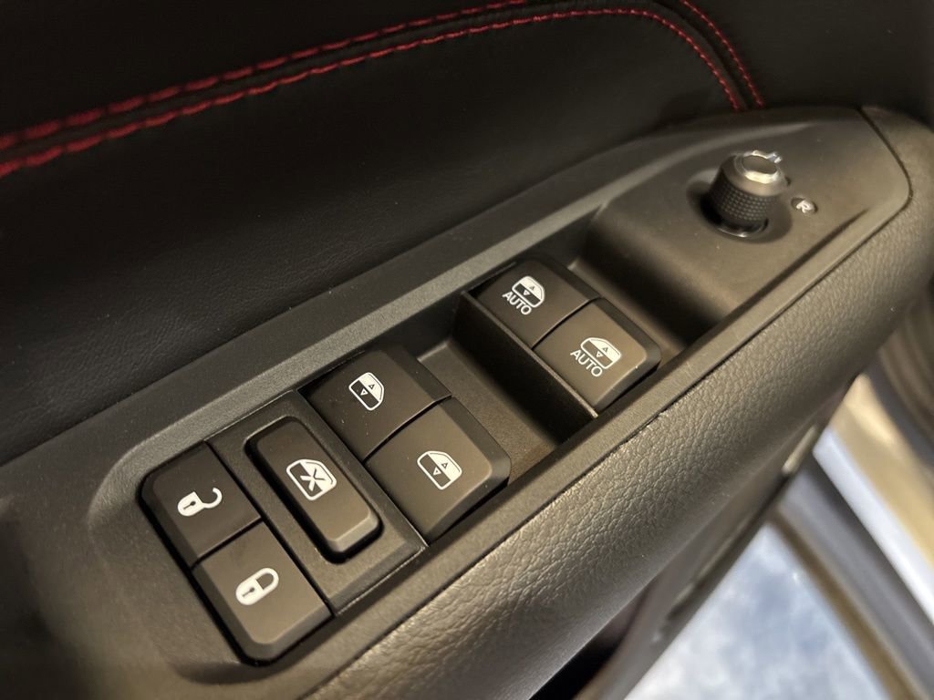 New 2026 Jeep Compass Trailhawk w/ Sun, Sound & Navigation Group AWD/4WD image 20