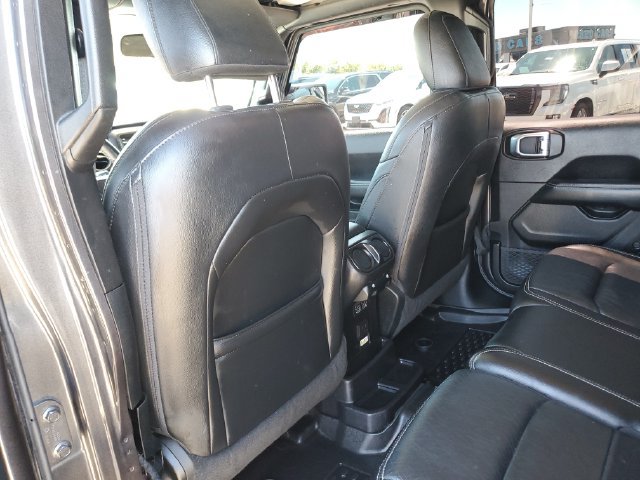 Used 2018 Jeep Wrangler Unlimited Sahara w/ Safety Group AWD/4WD image 26