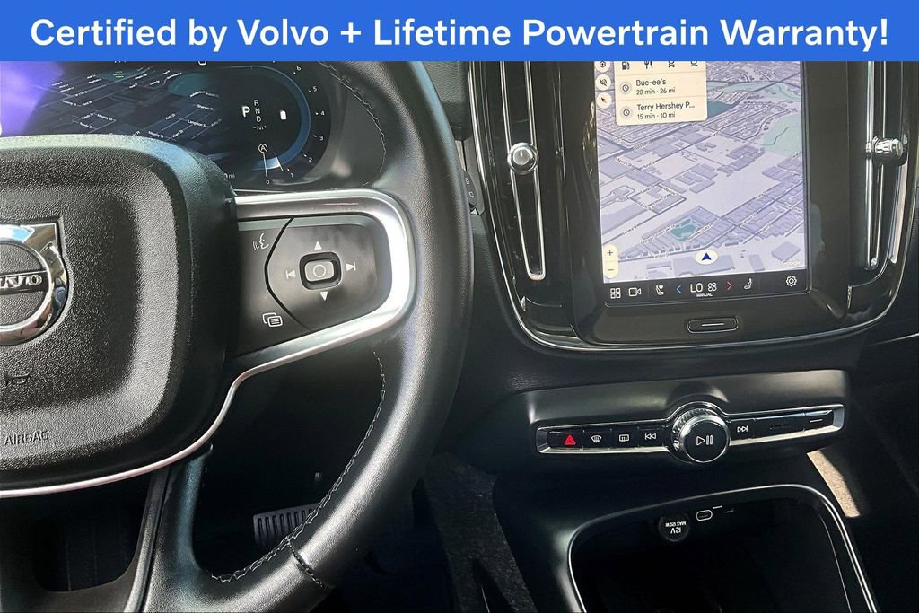 Certified 2025 Volvo XC40 B5 Core image 26