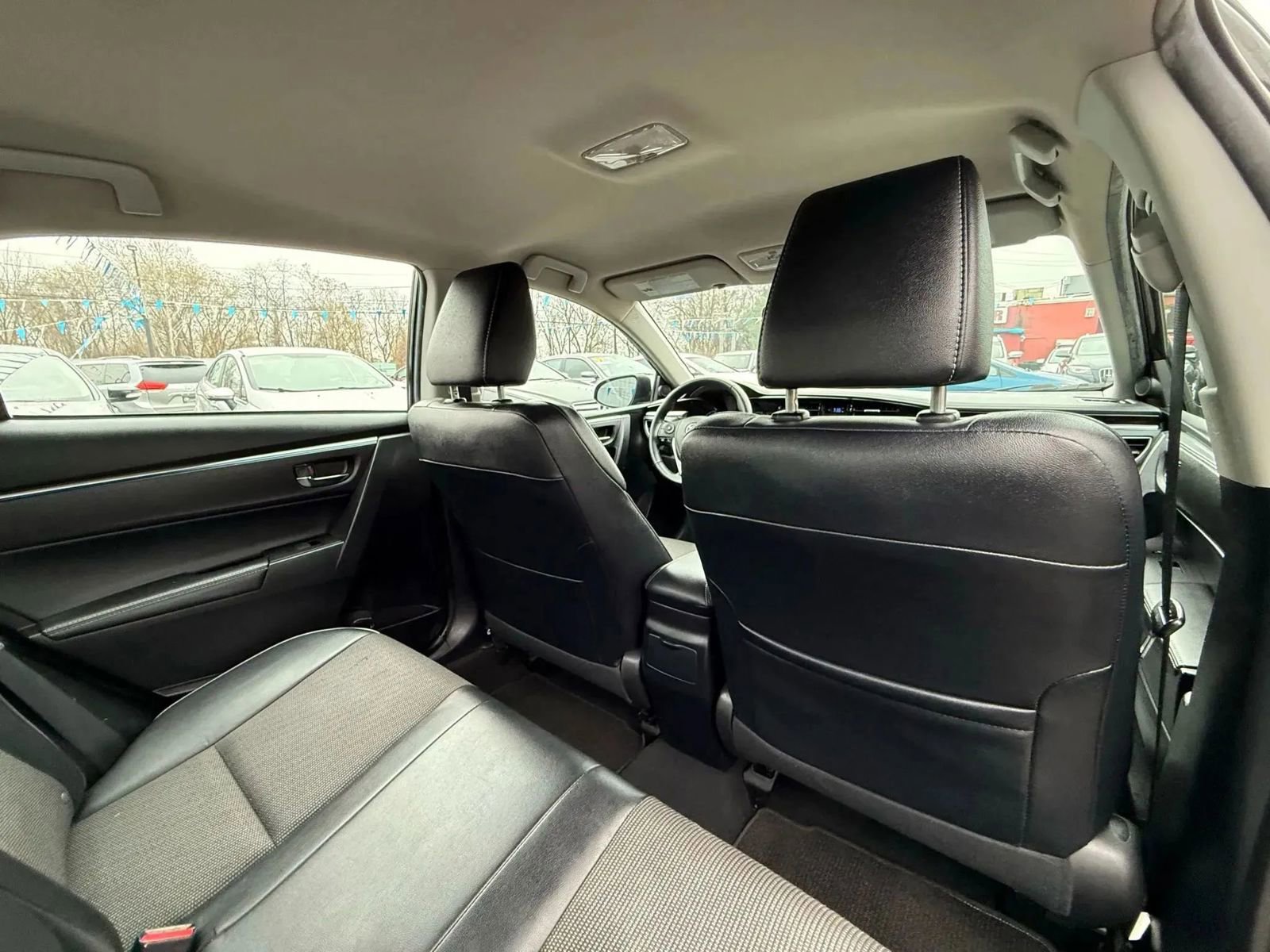 Used 2015 Toyota Corolla S image 46