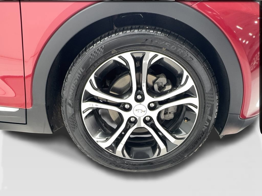 Used 2017 Chevrolet Bolt Premier w/ Driver Confidence II Package image 13