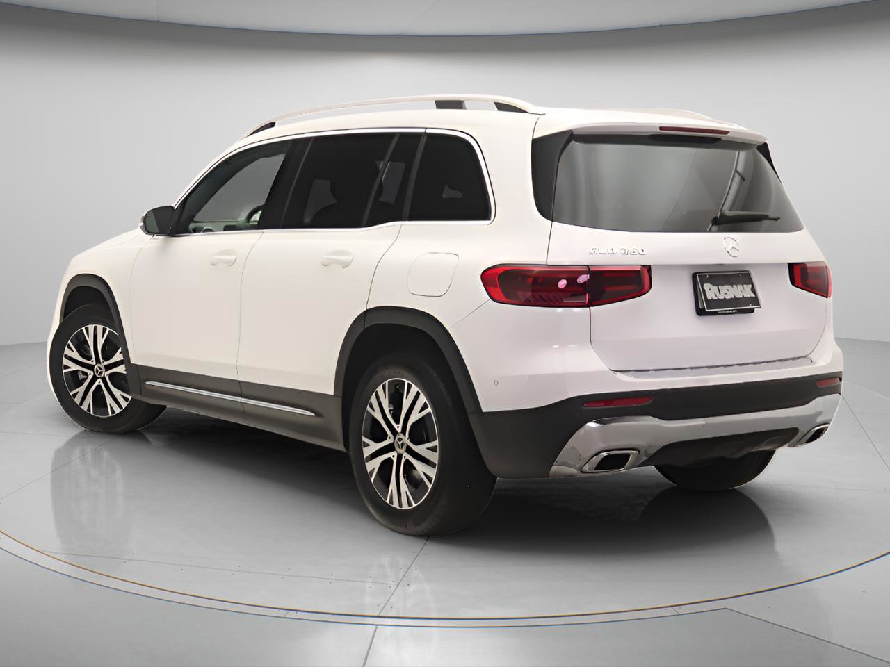 Certified 2026 Mercedes-Benz GLB 250 image 2