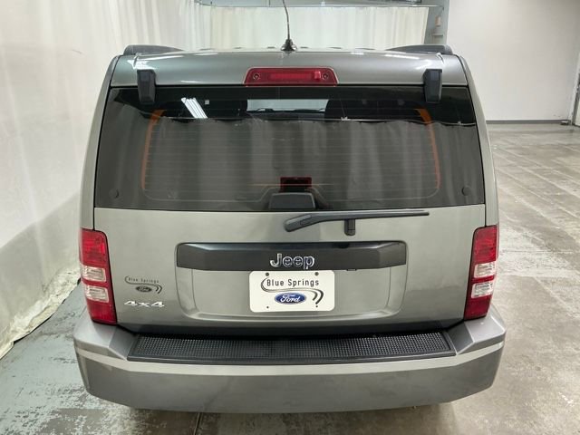 Used 2012 Jeep Liberty Sport AWD/4WD image 4