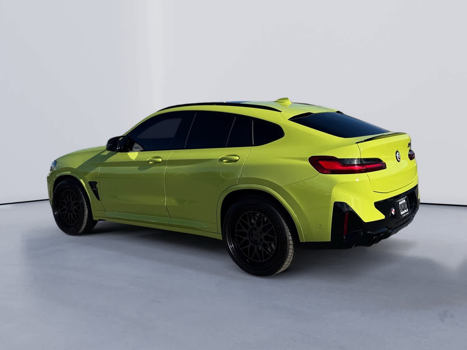 Used 2023 BMW X4 M w/ Competition Package image 9