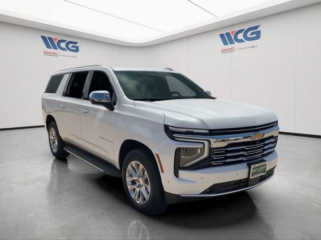 Used 2025 Chevrolet Suburban Premier AWD/4WD image 3