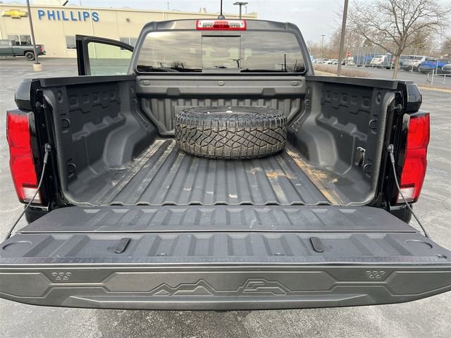 Used 2024 Chevrolet Colorado ZR2 w/ Technology Package image 25