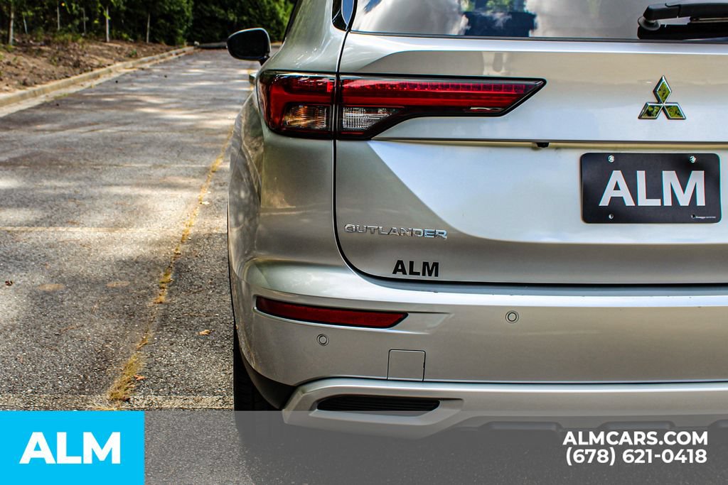 Used 2024 Mitsubishi Outlander SE FWD image 12