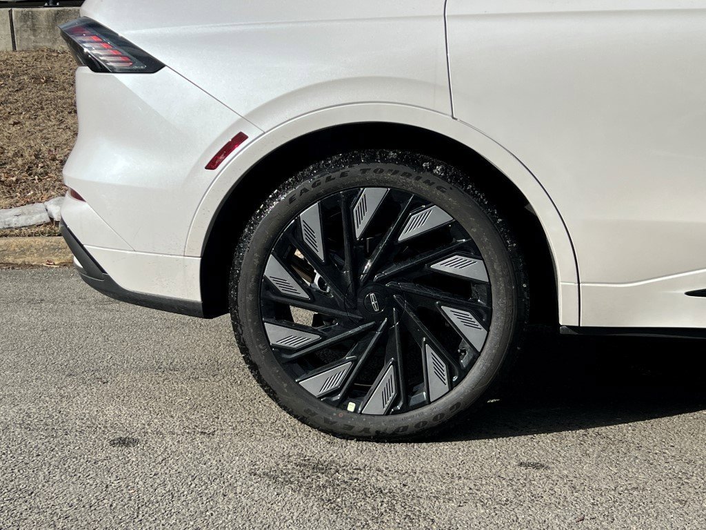 New 2026 Lincoln Nautilus Black Label w/ Jet Appearance Package image 5