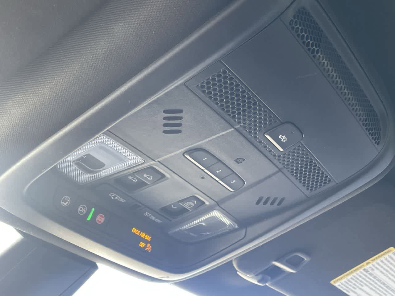 Used 2023 Cadillac XT6 Premium Luxury FWD image 35